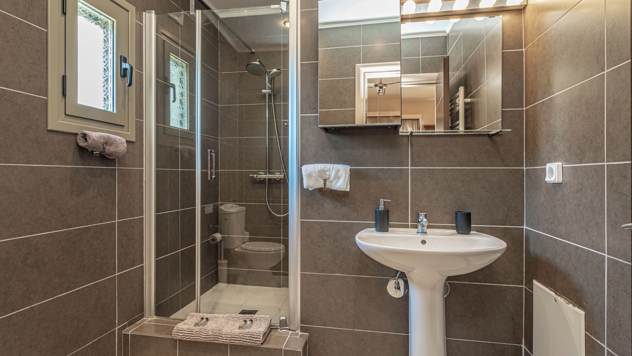 Photo of Bathroom in Aetos