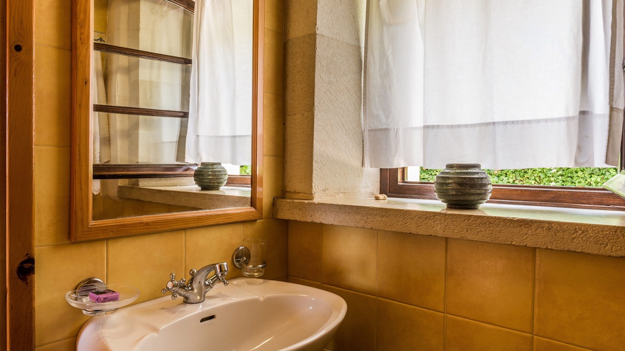 Photo of Bathroom in Makhairoi
