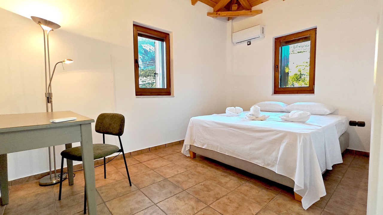 Photo of Bedroom in Diasella