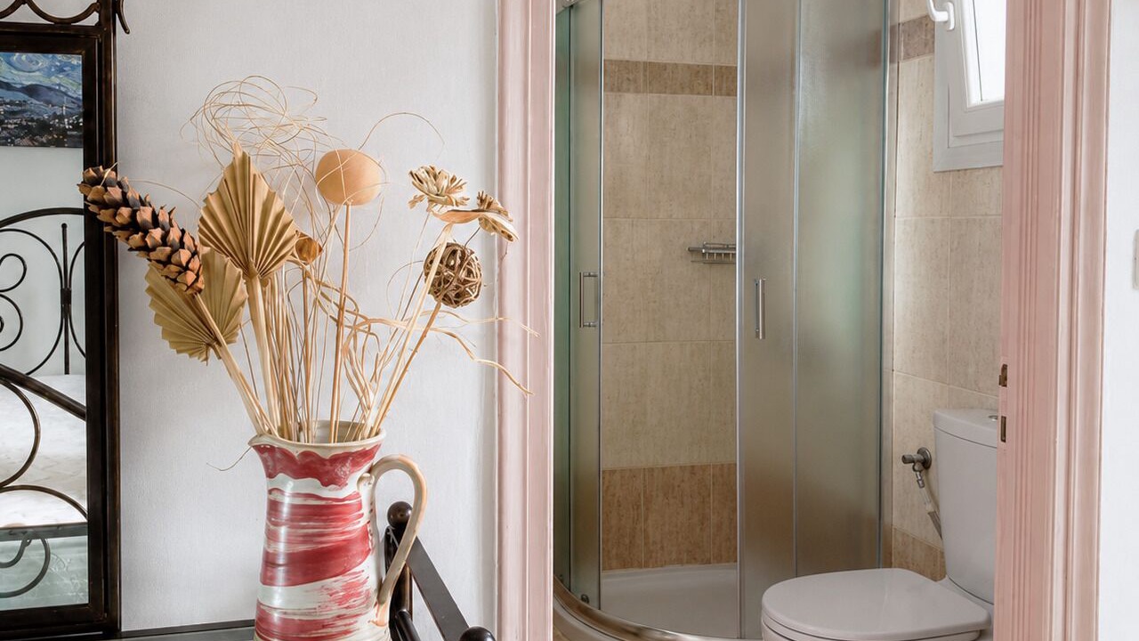 Photo of Bathroom in Lakones