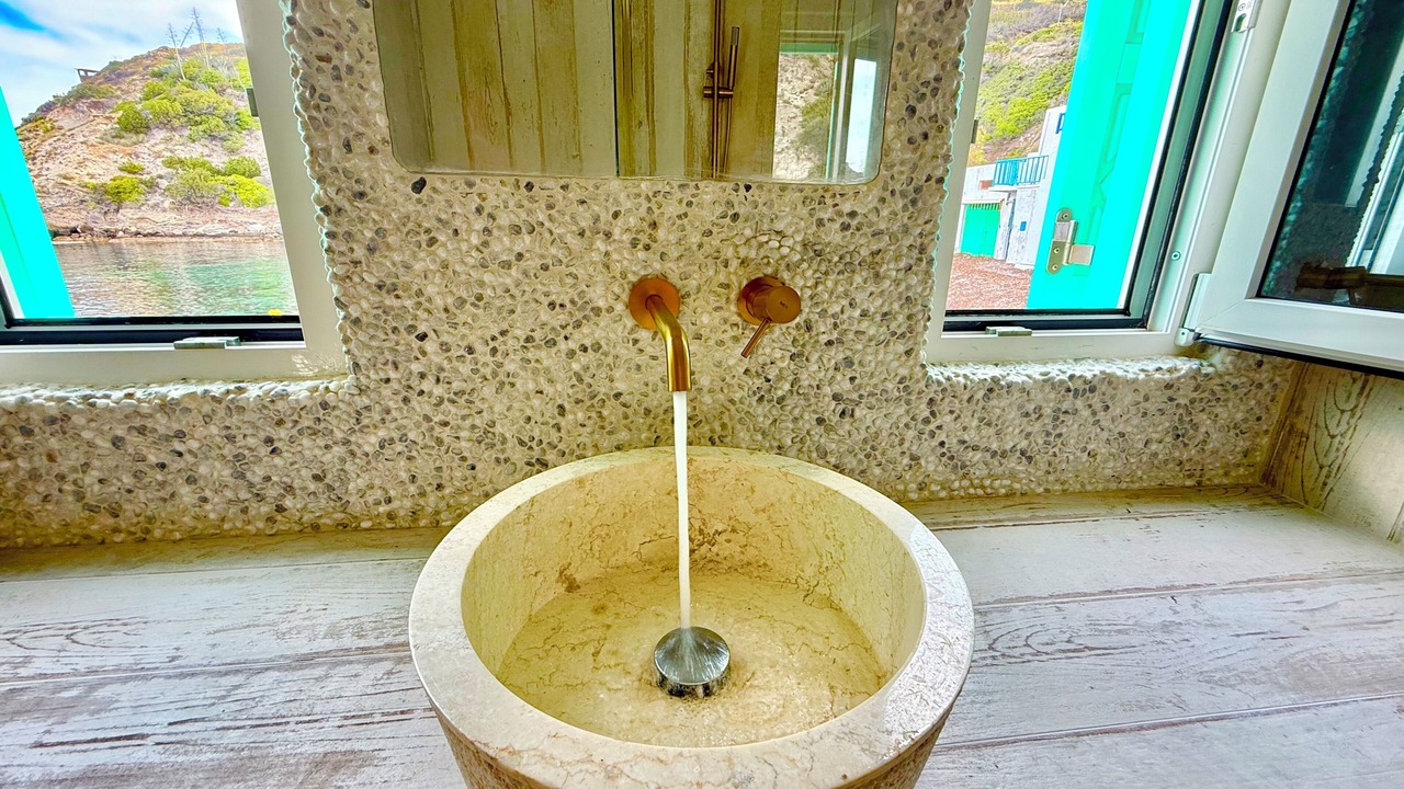 Photo of Bathroom in Milos