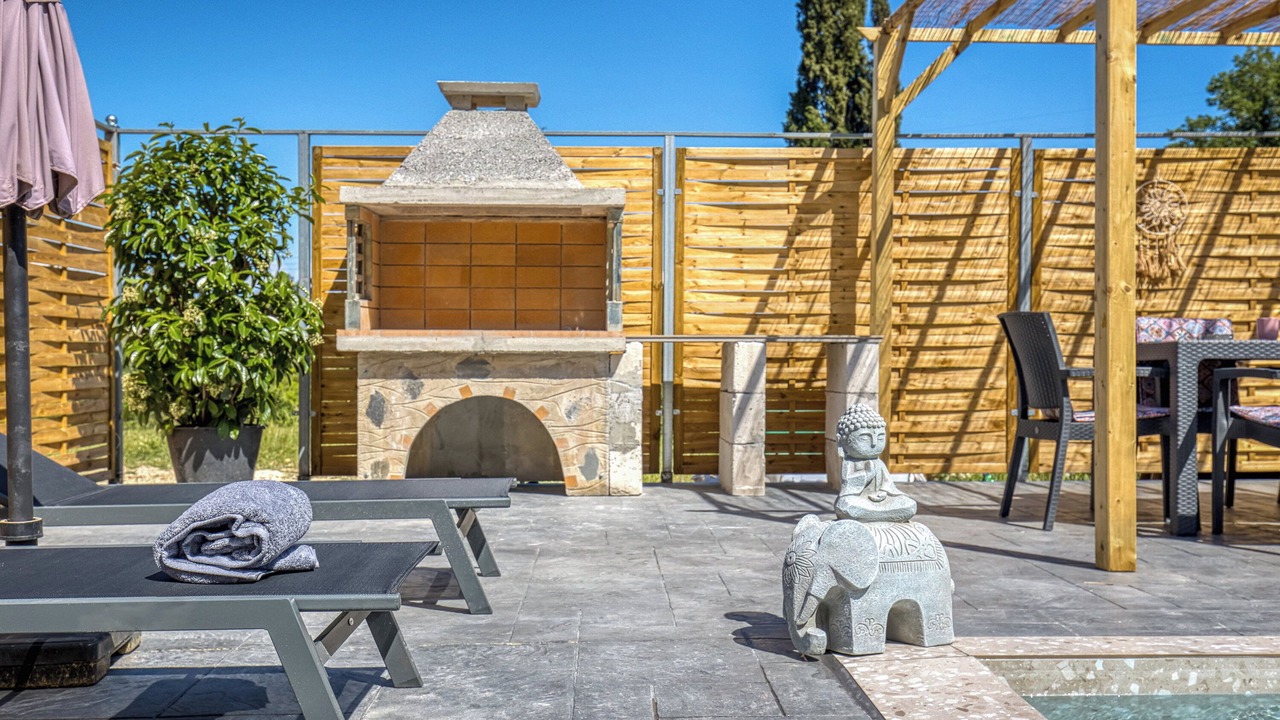 Photo of Outdoor in Gazatika