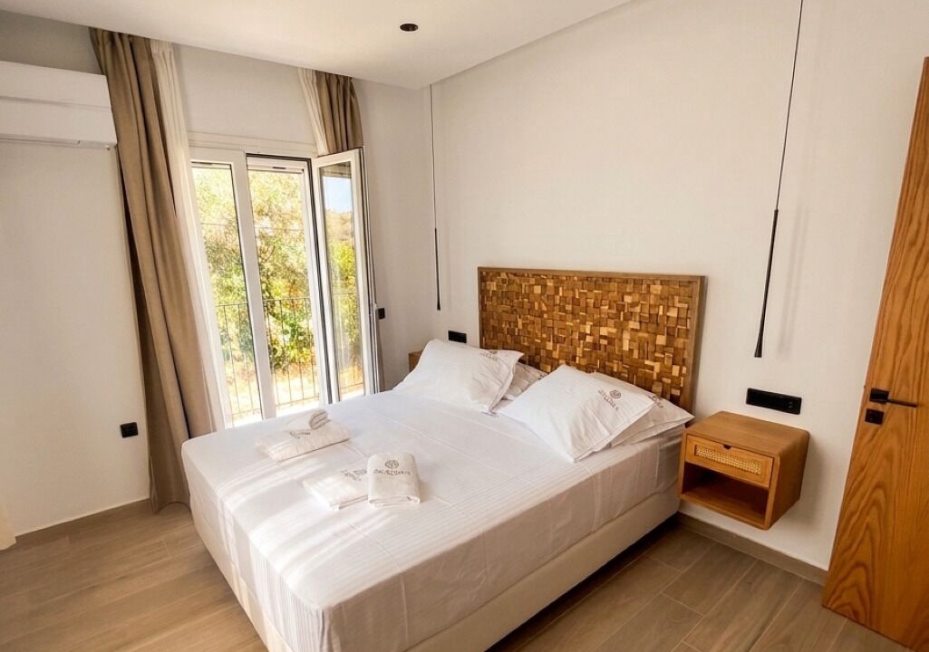 Photo of Bedroom in Peroulion