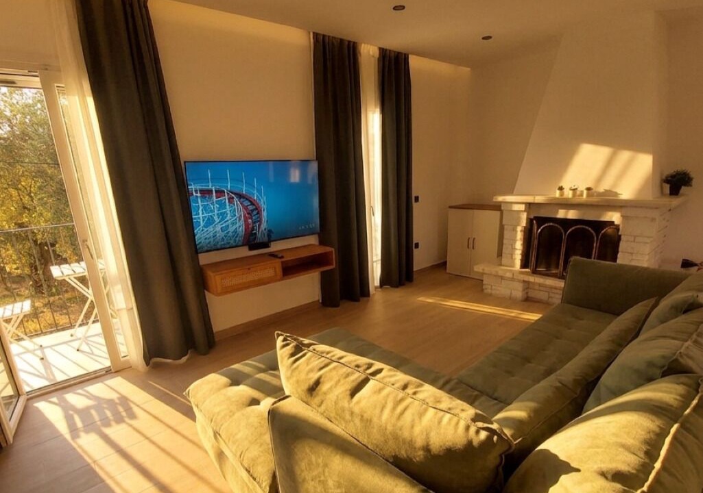 Photo of Livingroom in Peroulion