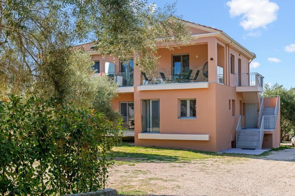 Photo of Outdoor in Apolpaina