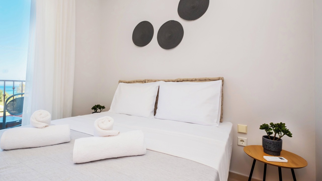 Photo of Bedroom in Polichrono