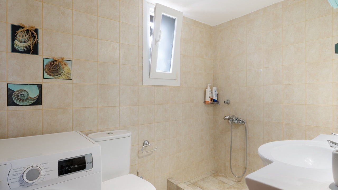 Photo of Bathroom in Exomvourgo