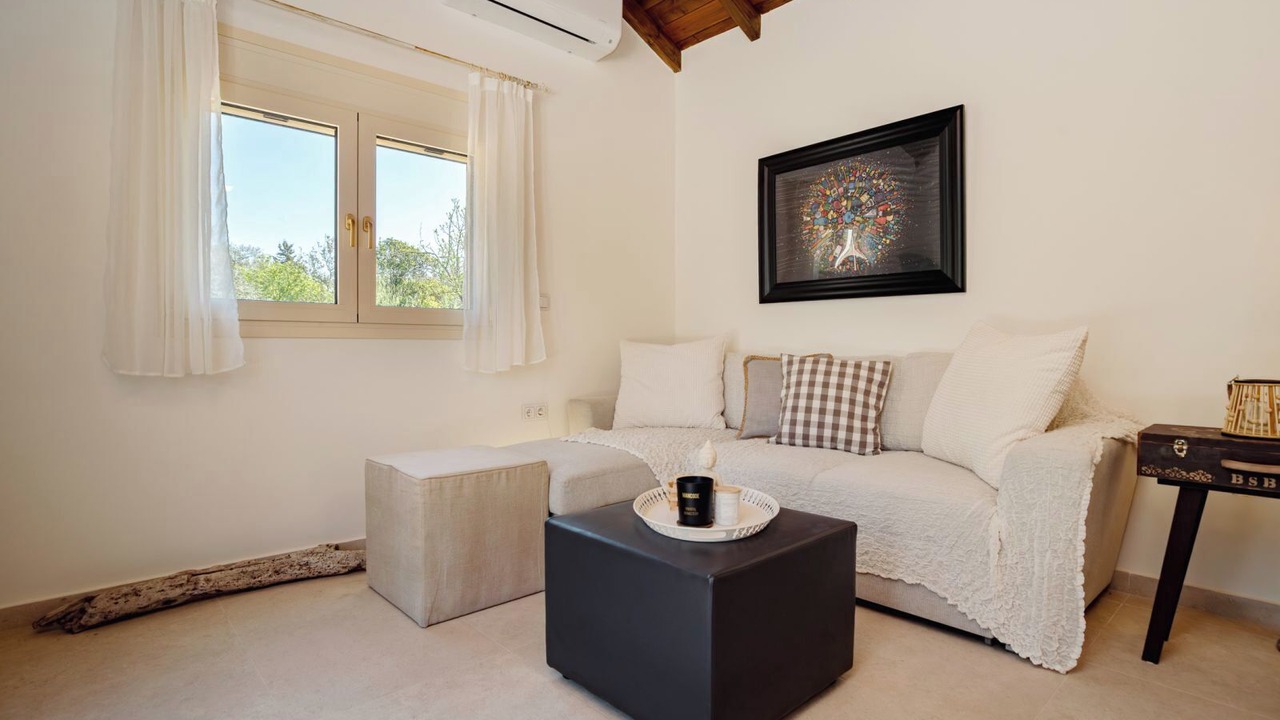 Photo of Livingroom in Molos
