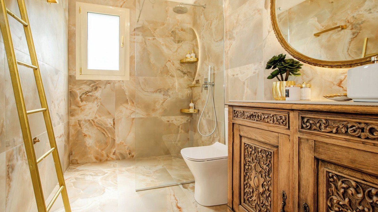 Photo of Bathroom in Molos