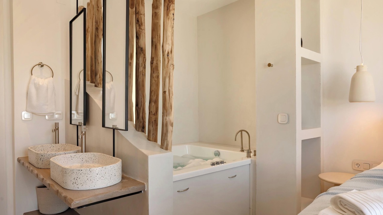 Photo of Bathroom in Margarites