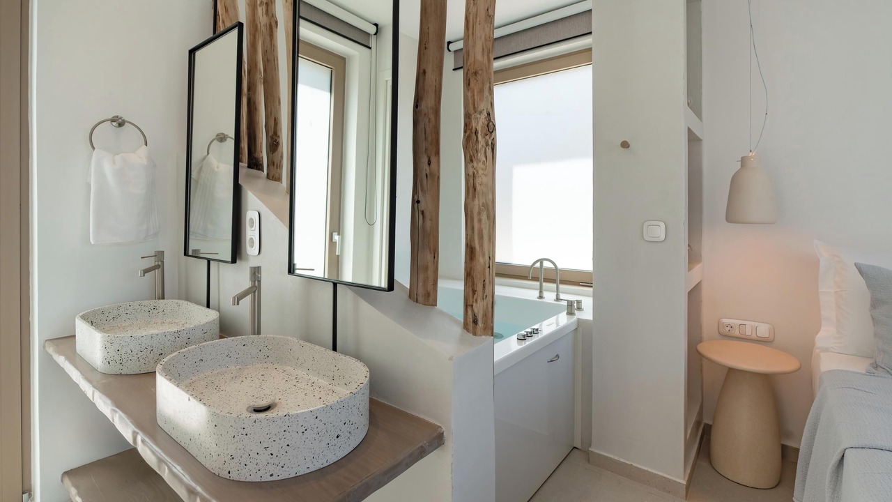Photo of Bathroom in Margarites