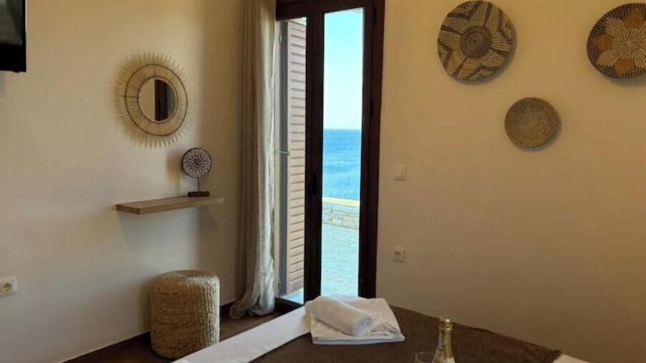 Photo of Bedroom in East Mani