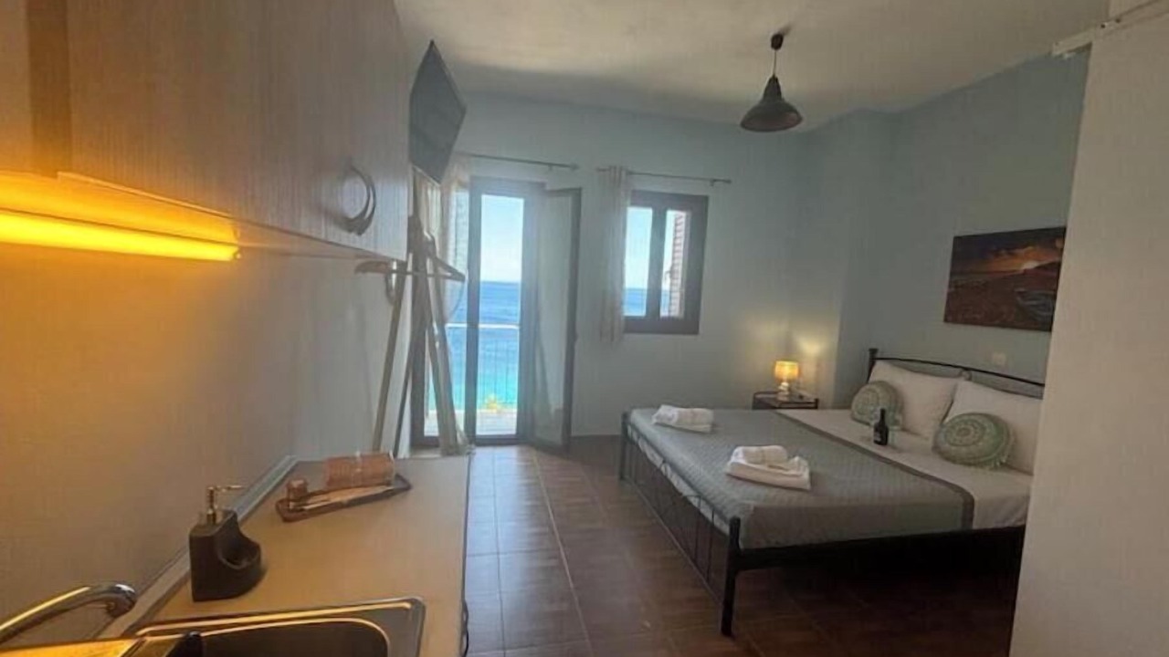 Photo of Bedroom in East Mani