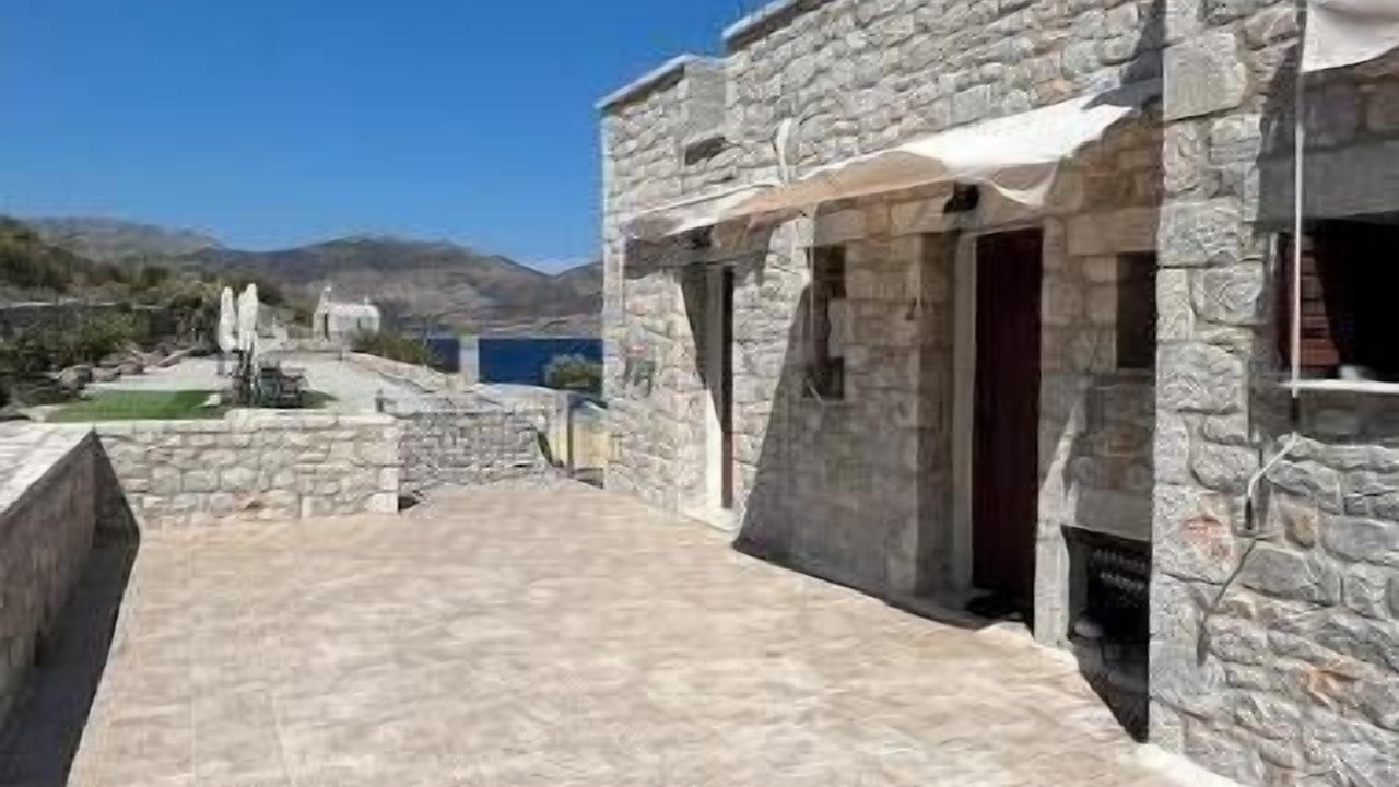 Photo of Patio Balcony in East Mani
