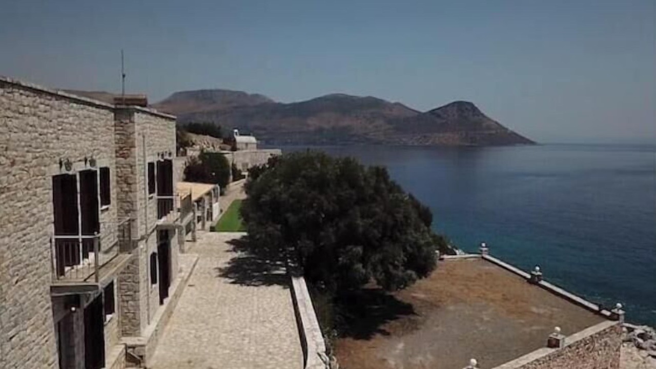 Photo of Outdoor in East Mani