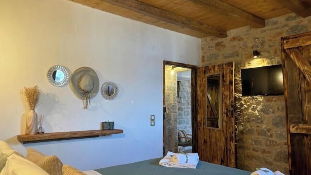 Photo of Bedroom in East Mani