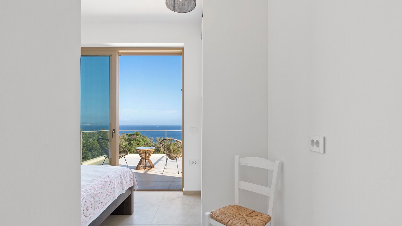 Photo of Bedroom in Evgiros