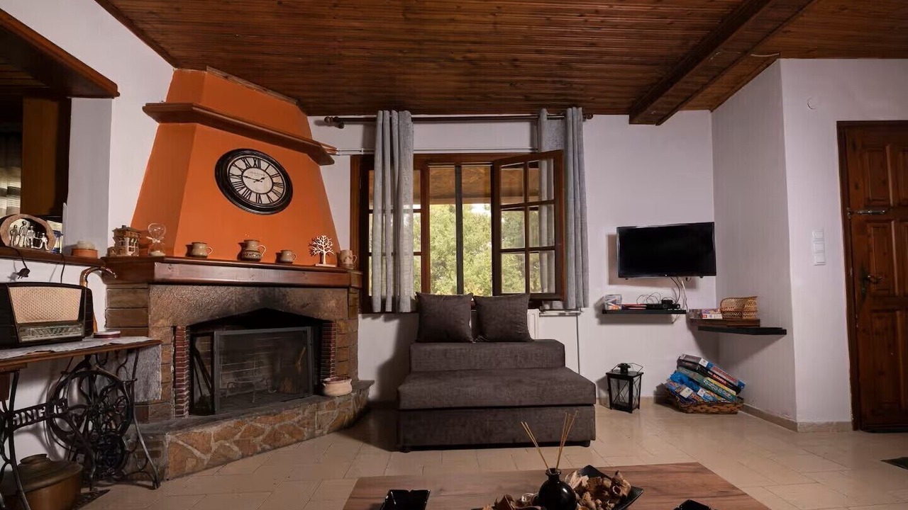 Photo of Livingroom in Ormos Agiou Ioannou