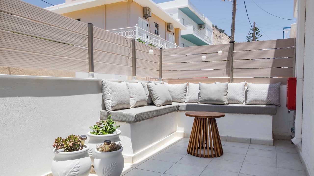 Photo of Patio Balcony in Voladha