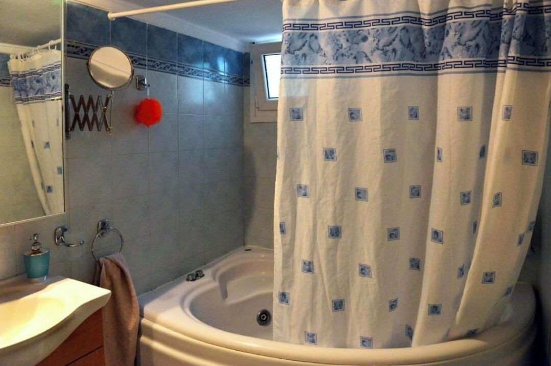 Photo of Bathroom in Pefka
