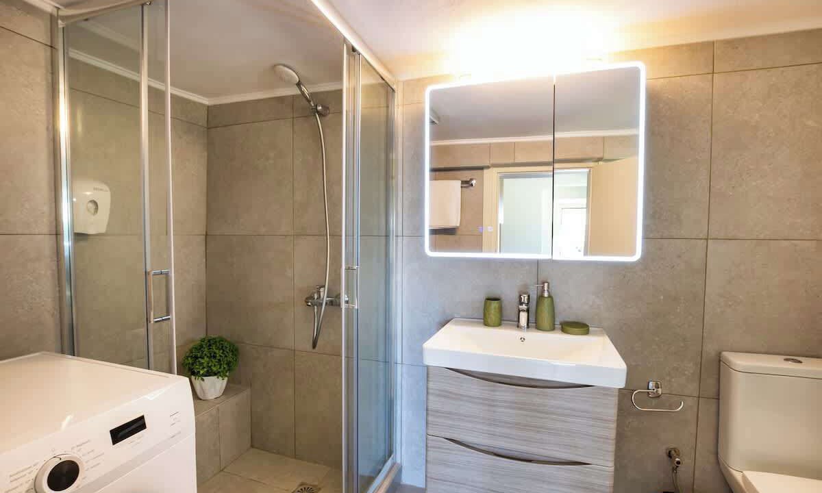 Photo of Bathroom in Menetai