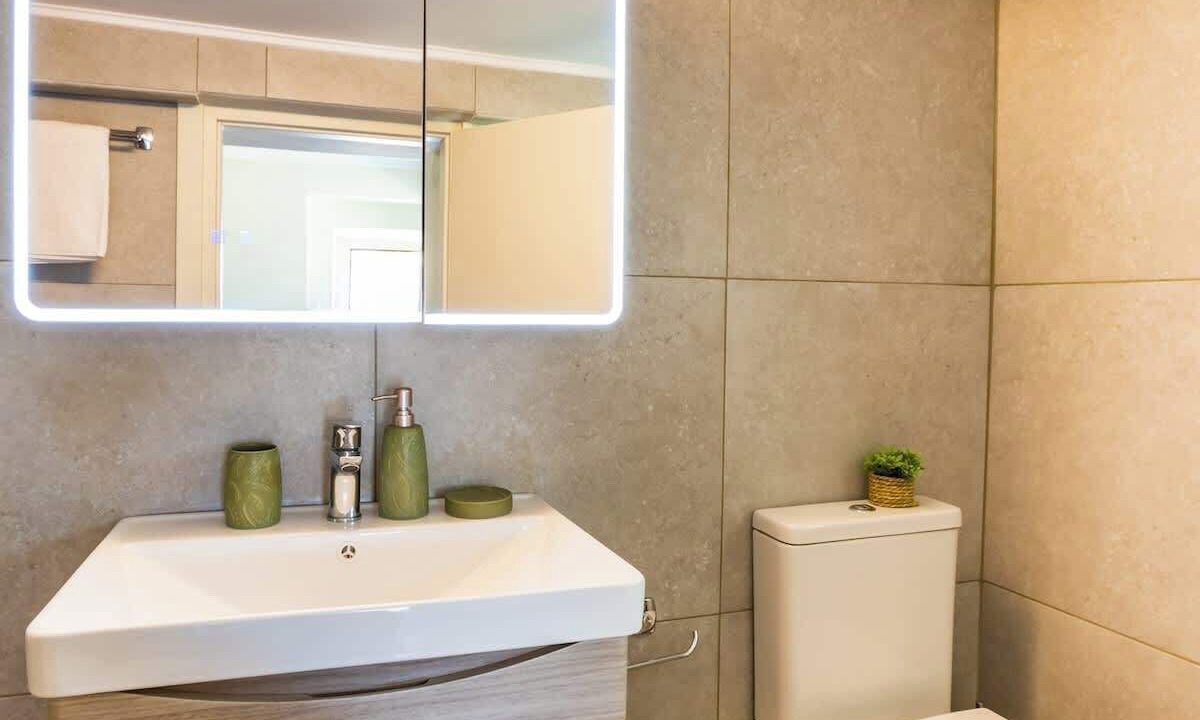 Photo of Bathroom in Menetai