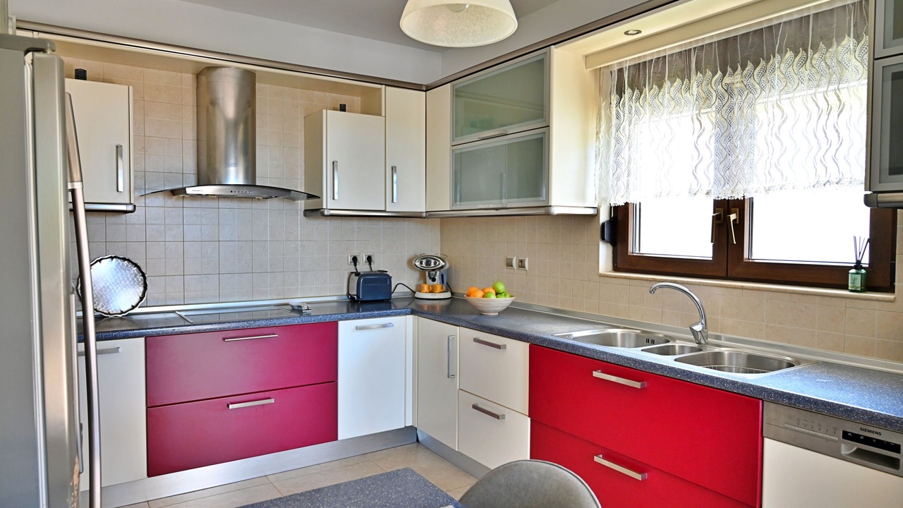 Photo of Kitchen in Petaloudes