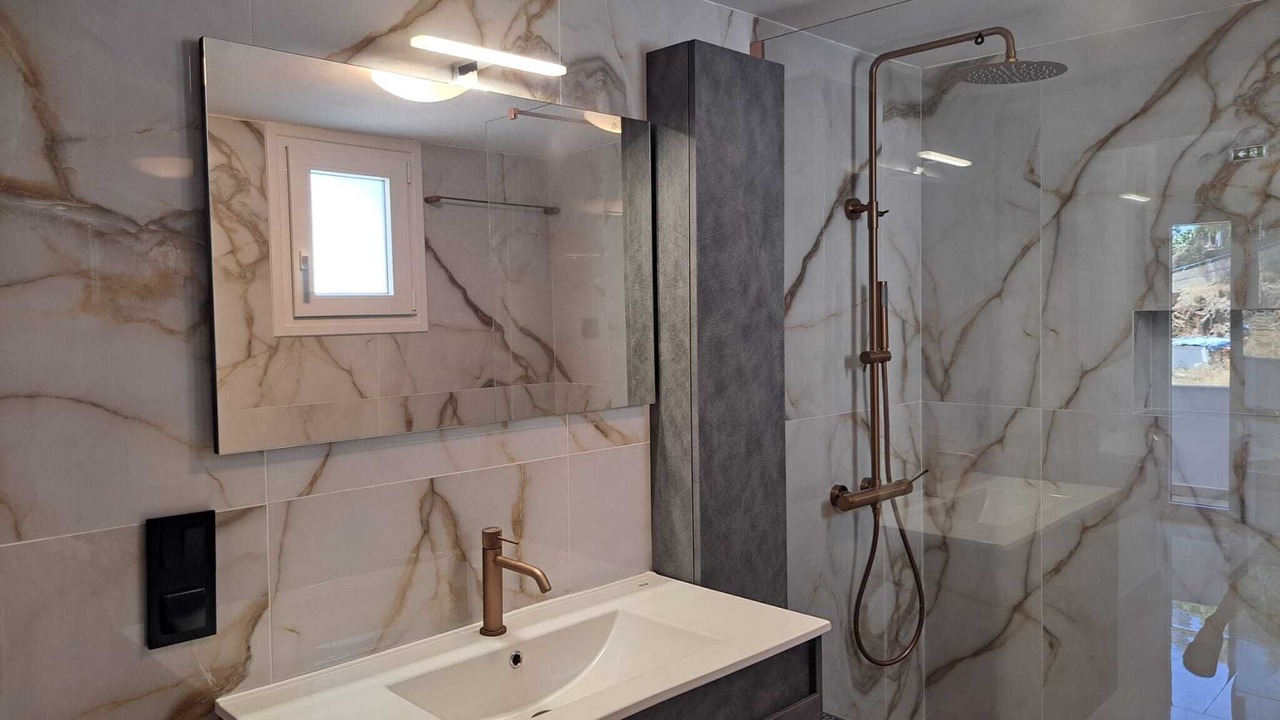 Photo of Bathroom in Vromolithos