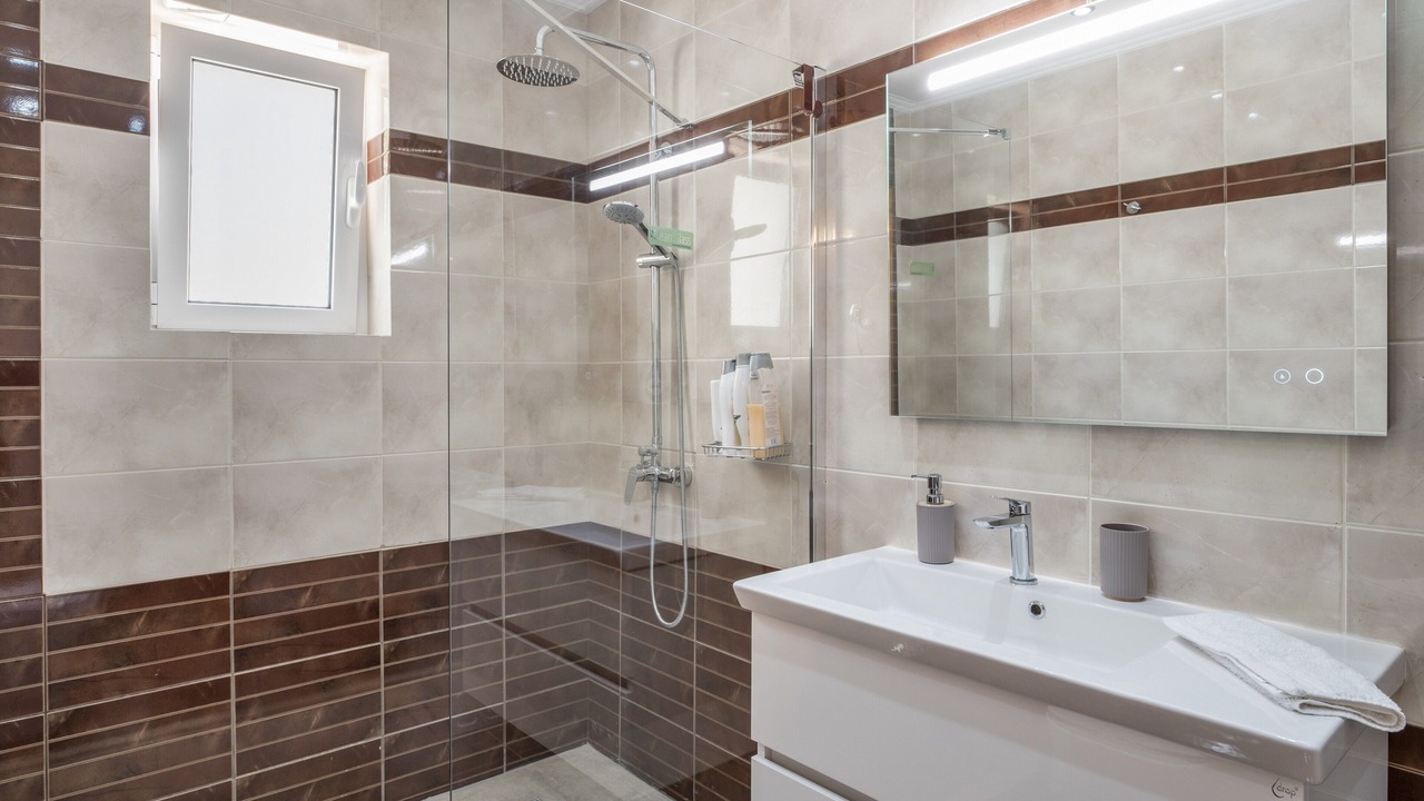 Photo of Bathroom in Aigio