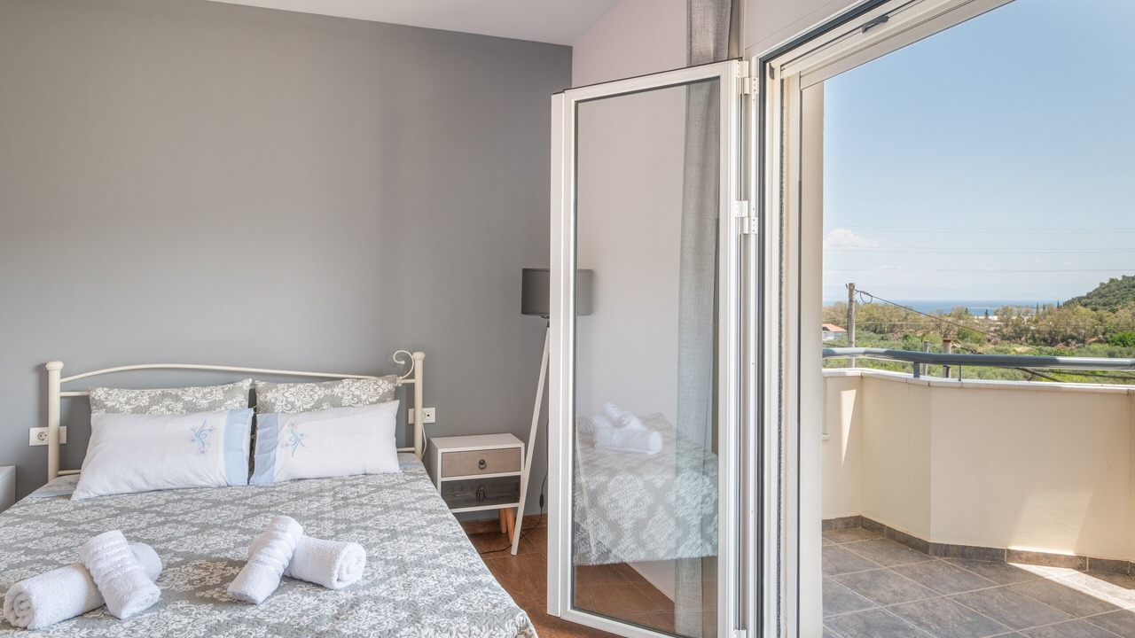 Photo of Bedroom in Aigio