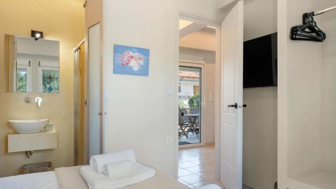 Photo of Bathroom in Spata-Artemida