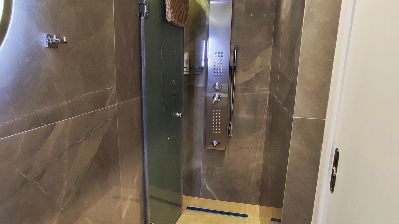 Photo of Bathroom in Kypseli