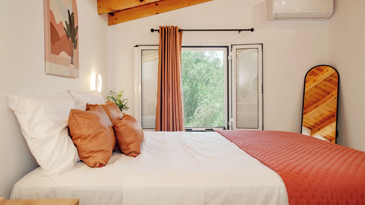 Photo of Bedroom in Melikia