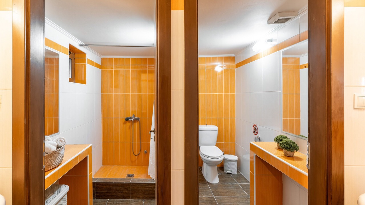 Photo of Bathroom in Soroni