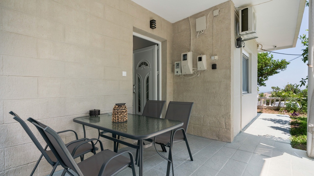 Photo of Outdoor in Salakos