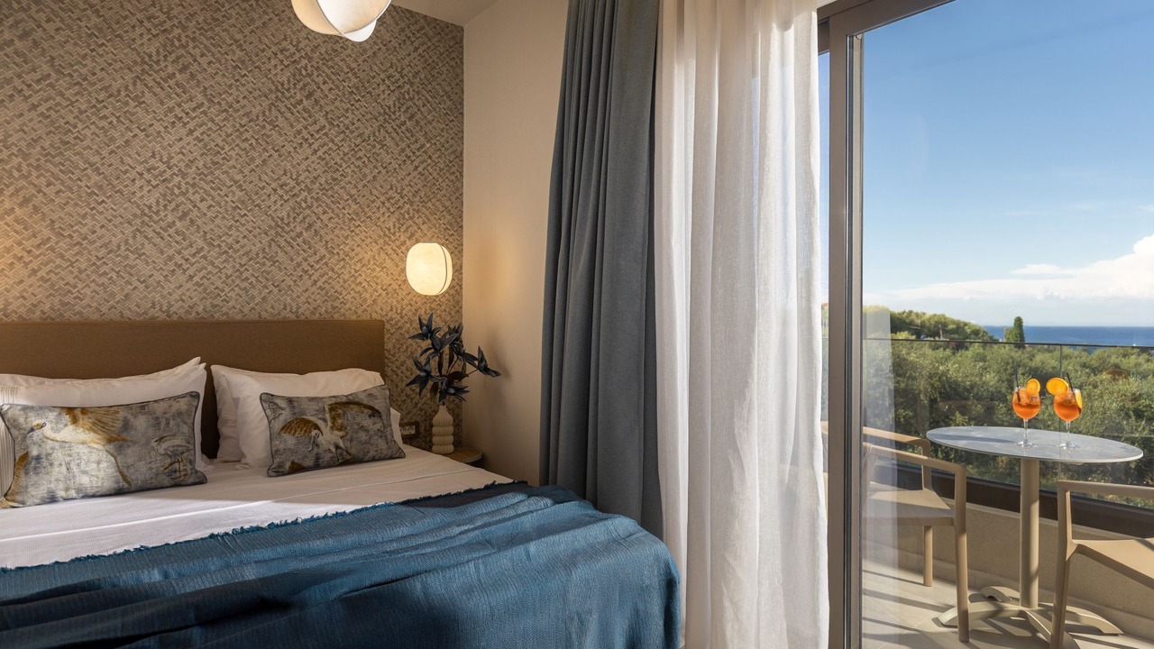 Photo of Bedroom in Neromilos