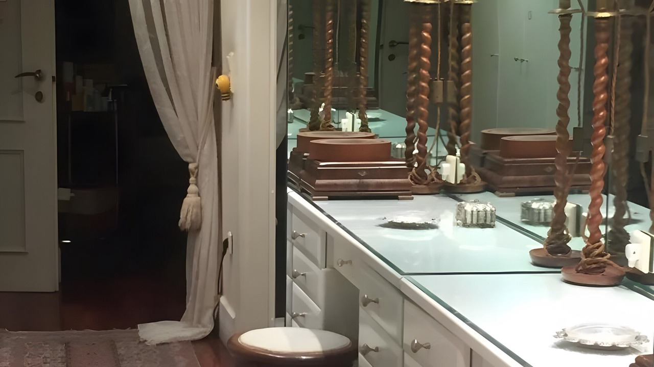 Photo of Bathroom in Exarhia