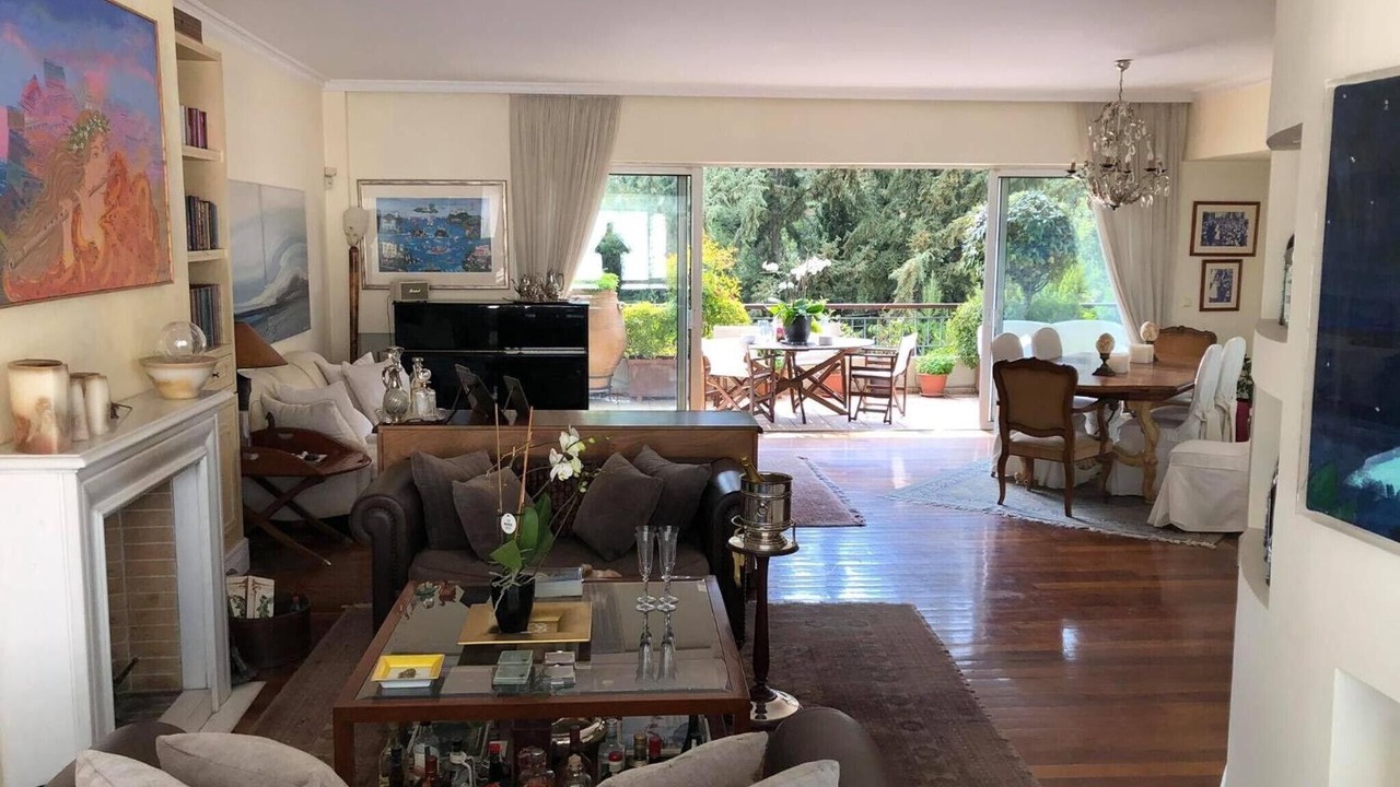 Photo of Livingroom in Exarhia