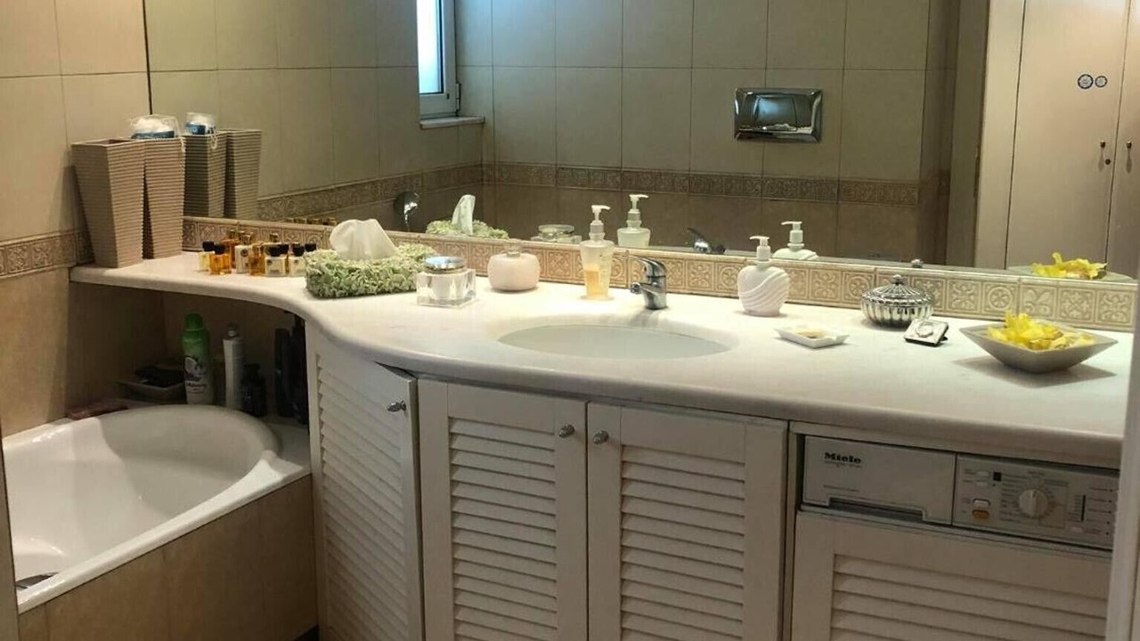 Photo of Bathroom in Exarhia