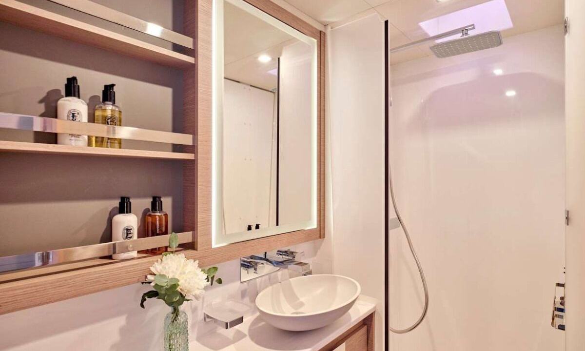 Photo of Bathroom in Alimos