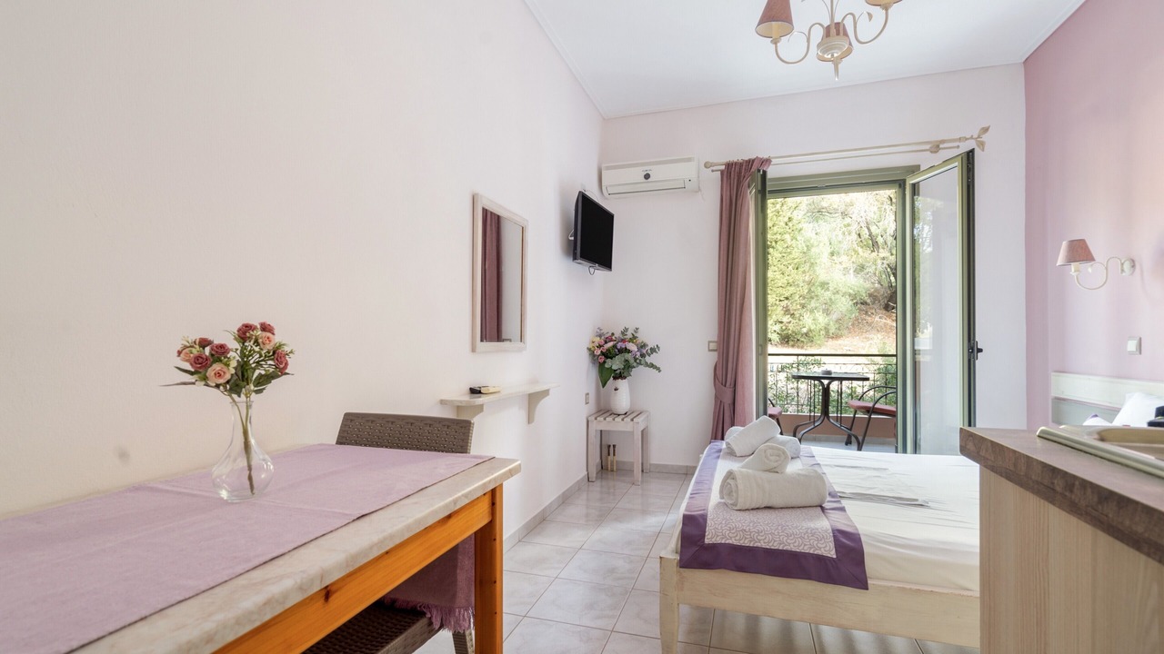 Photo of Bedroom in Kalamitsi