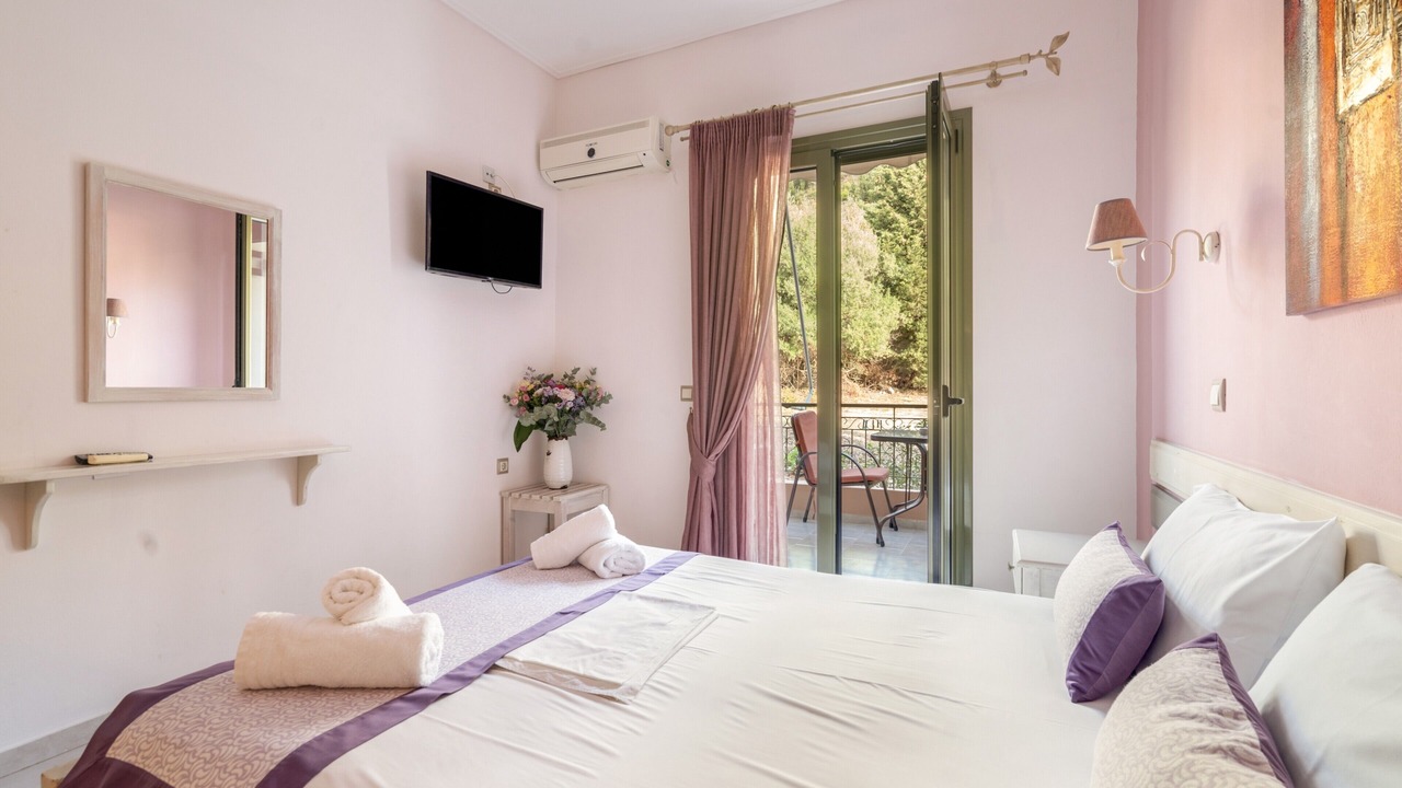 Photo of Bedroom in Kalamitsi