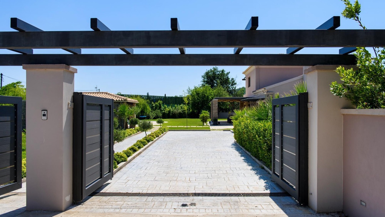 Photo of Outdoor in Dassia