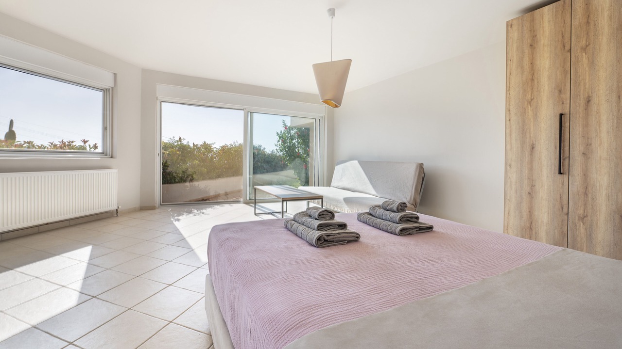 Photo of Bedroom in Saronida
