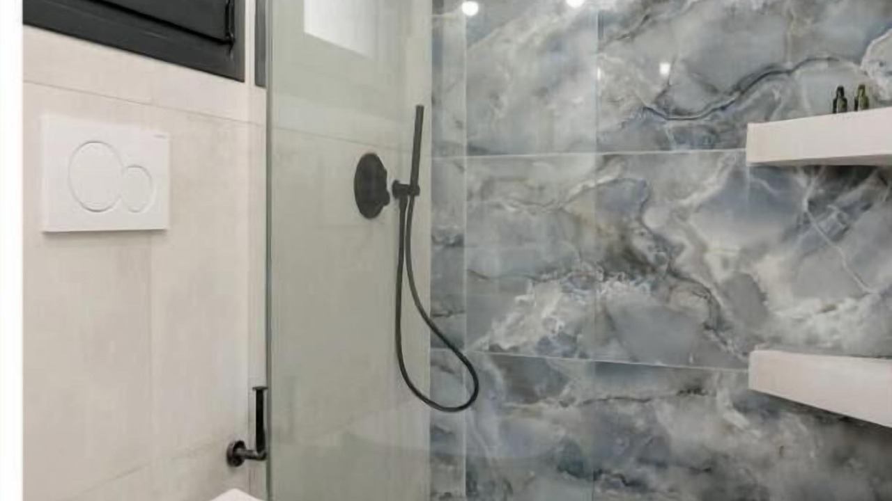 Photo of Bathroom in Alikanas