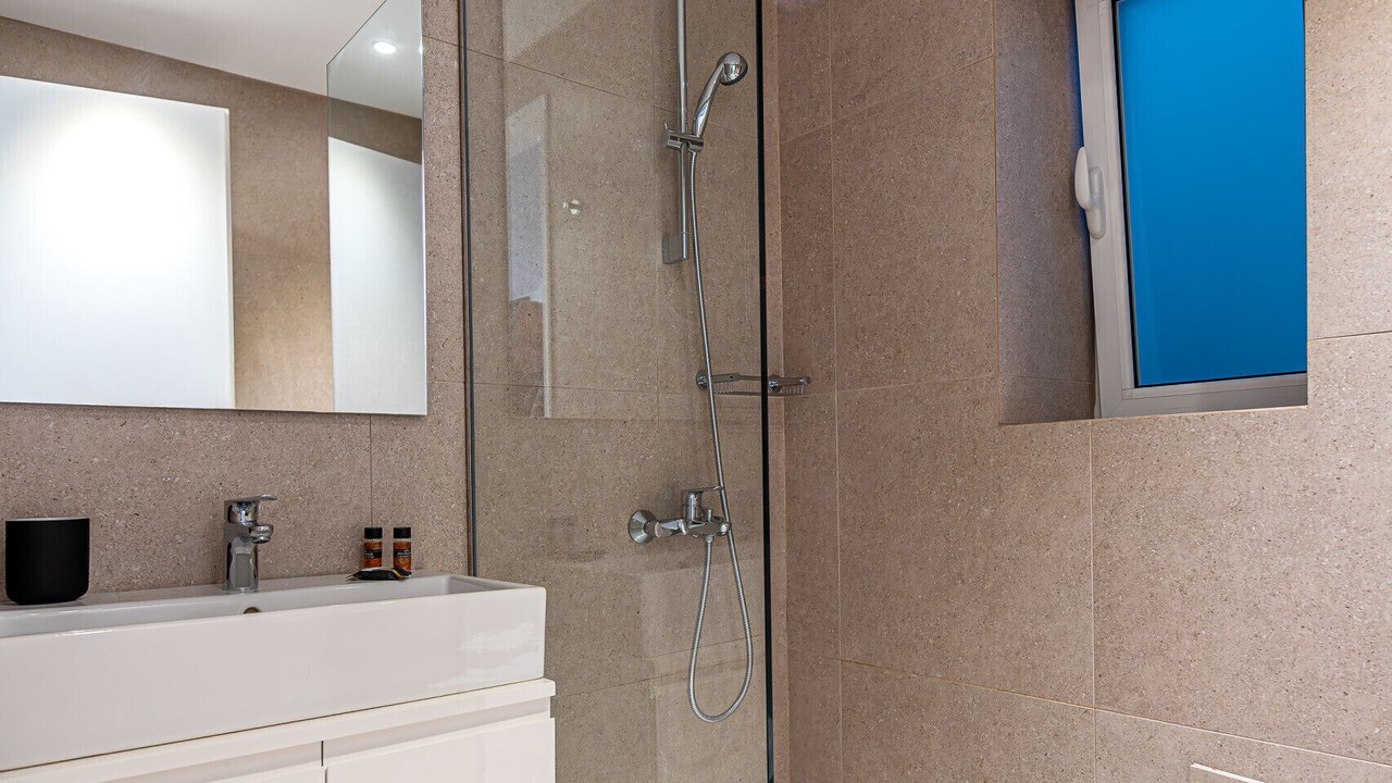 Photo of Bathroom in Ampelokipoi