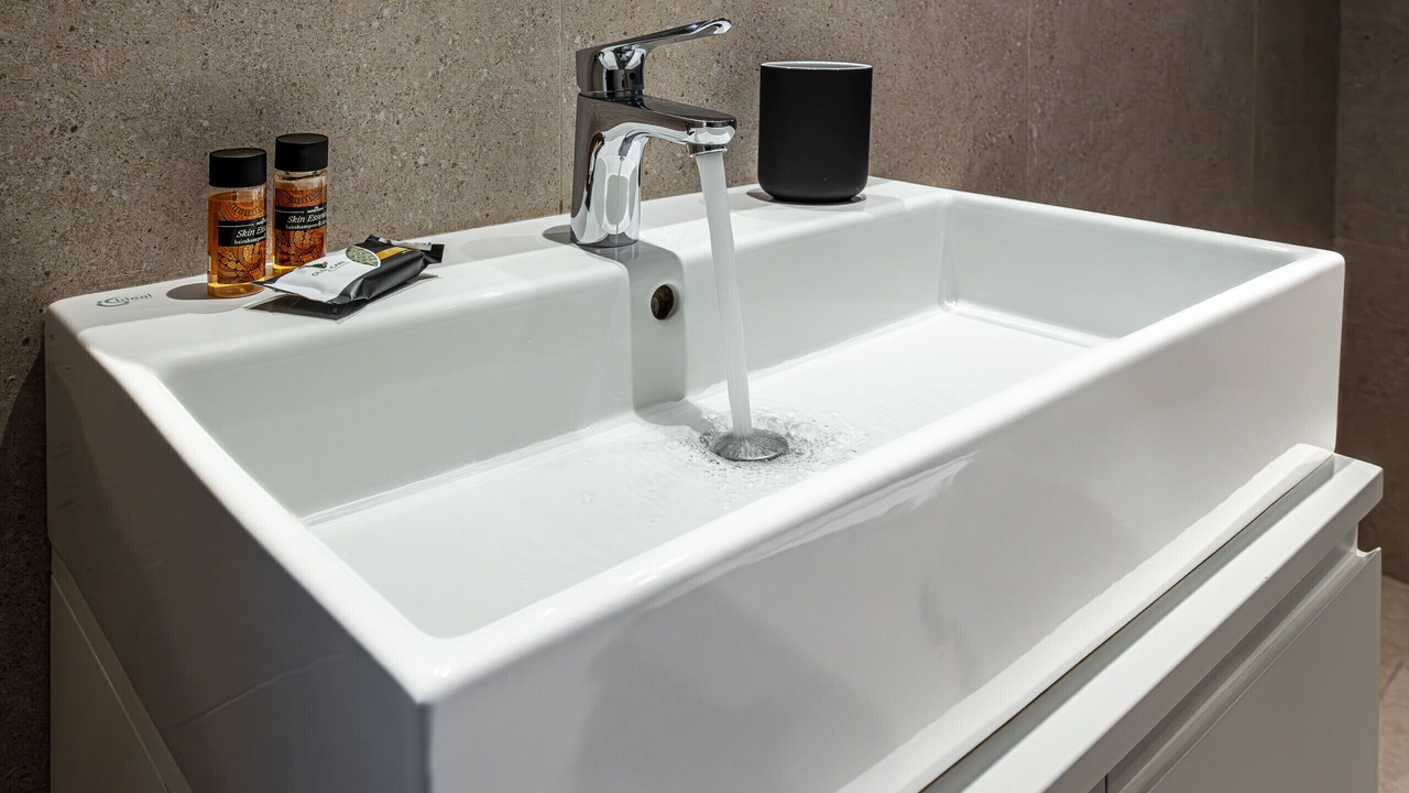 Photo of Bathroom in Ampelokipoi