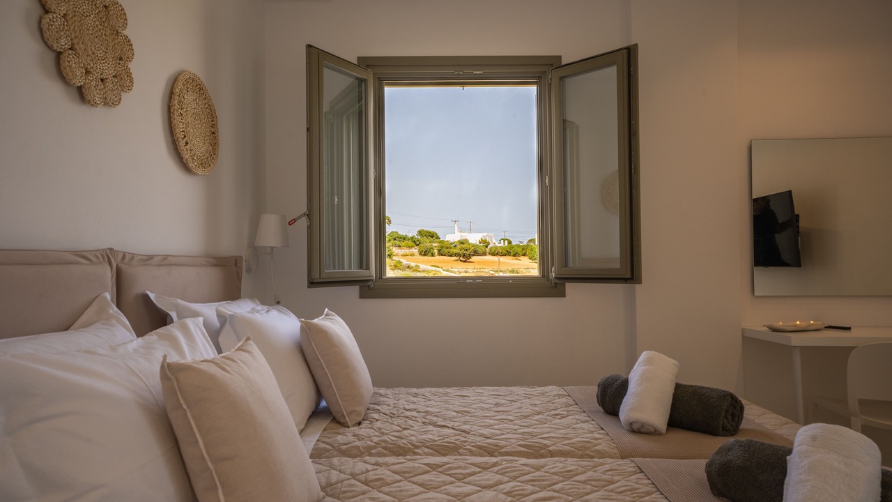 Photo of Bedroom in Drios