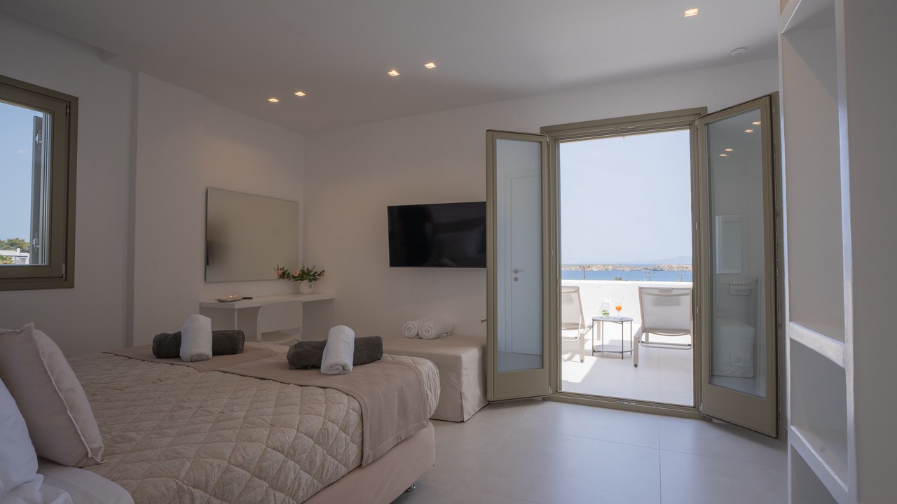 Photo of Bedroom in Drios