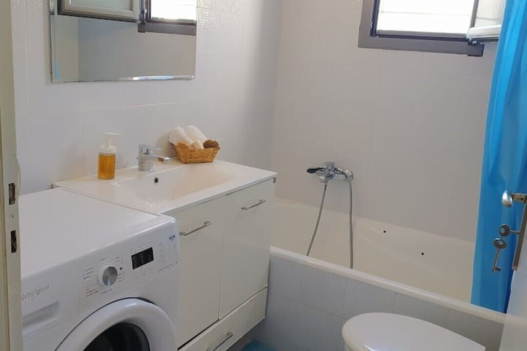 Photo of Bathroom in Kineta